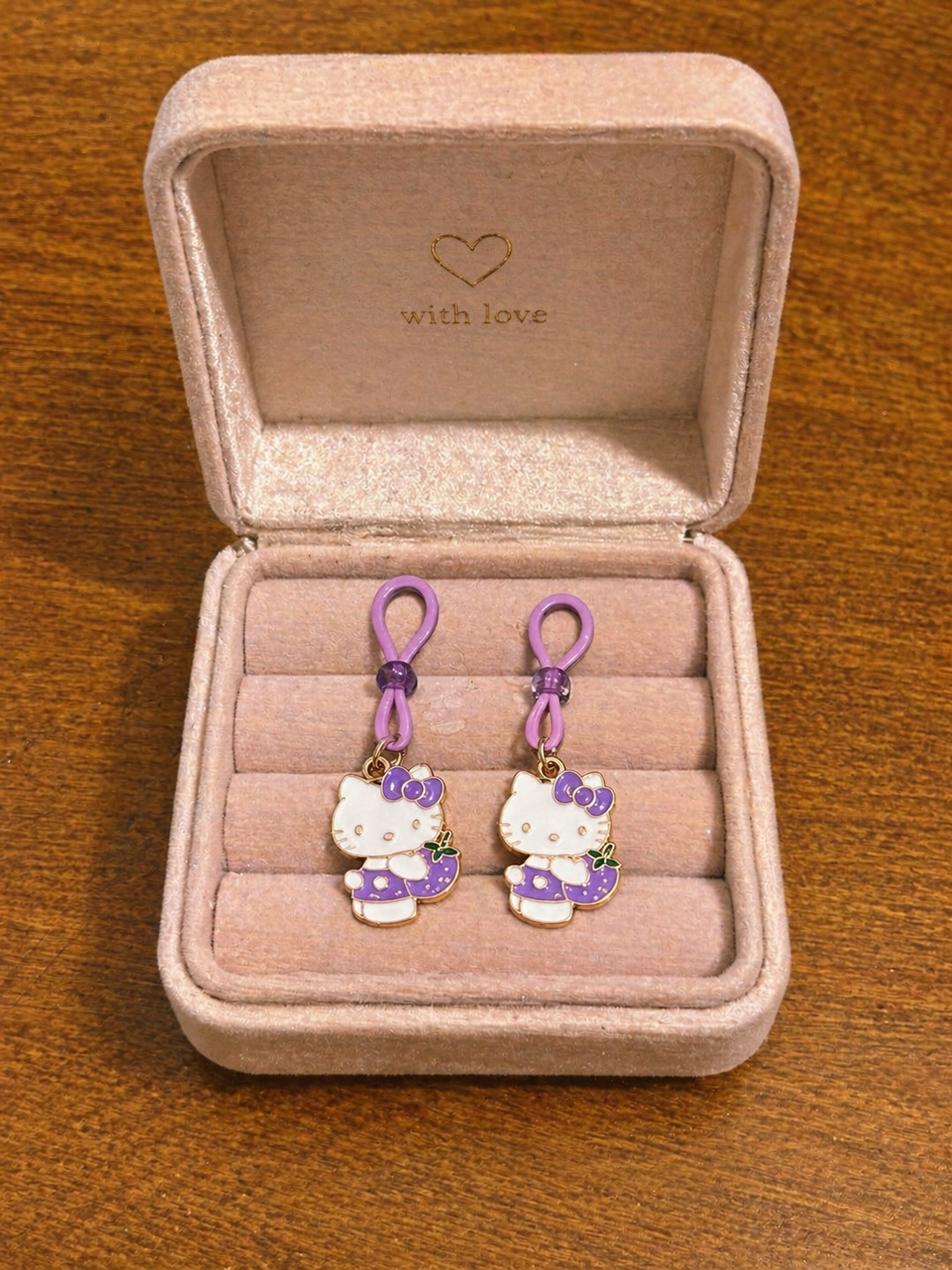 Pretty Kitty (Lavender)