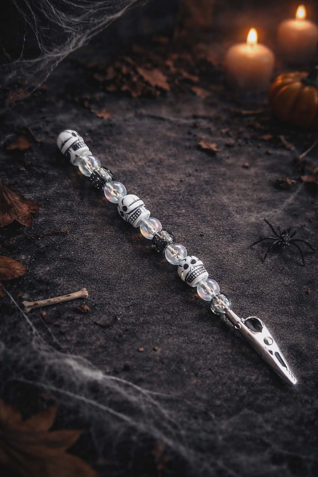 Skull Crusha - Butt Holder; Unique Smoker Gift, Filter-free Cigarette Finger Protection for Smokers. Useful, Decorative, Mini-Alligator, Multipurpose Accessory.